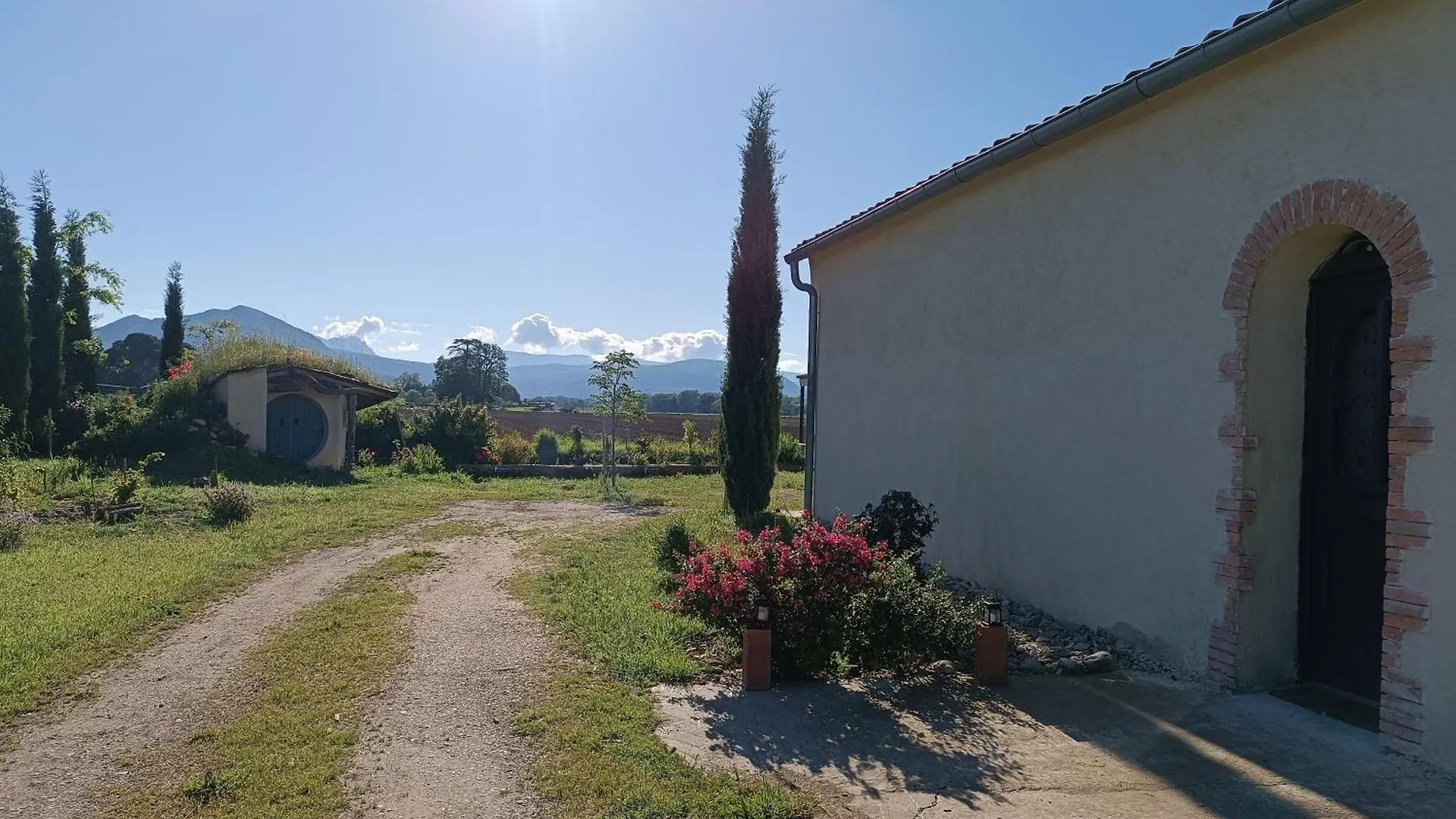 Charols La Boheme Bed & Breakfast フランス